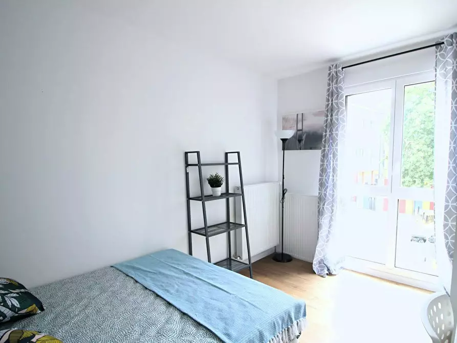 Immagine 2 di Camera in affitto  in Rue Mozart a Clichy