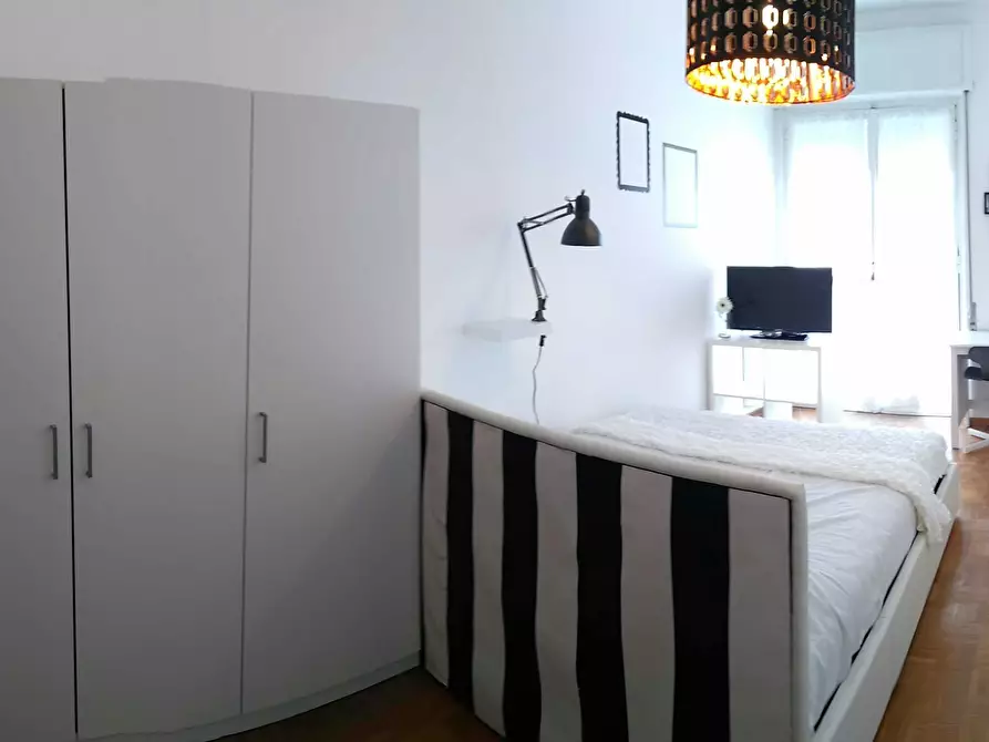 Immagine 2 di Camera in affitto  in Via Bartolomeo d'Alviano a Milano