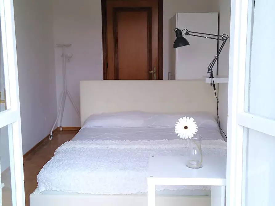 Immagine 4 di Camera in affitto  in Via Bartolomeo d'Alviano a Milano