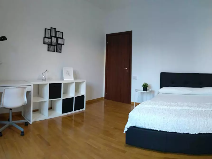 Immagine 7 di Camera in affitto  in Via Carlo Valvassori Peroni a Milano