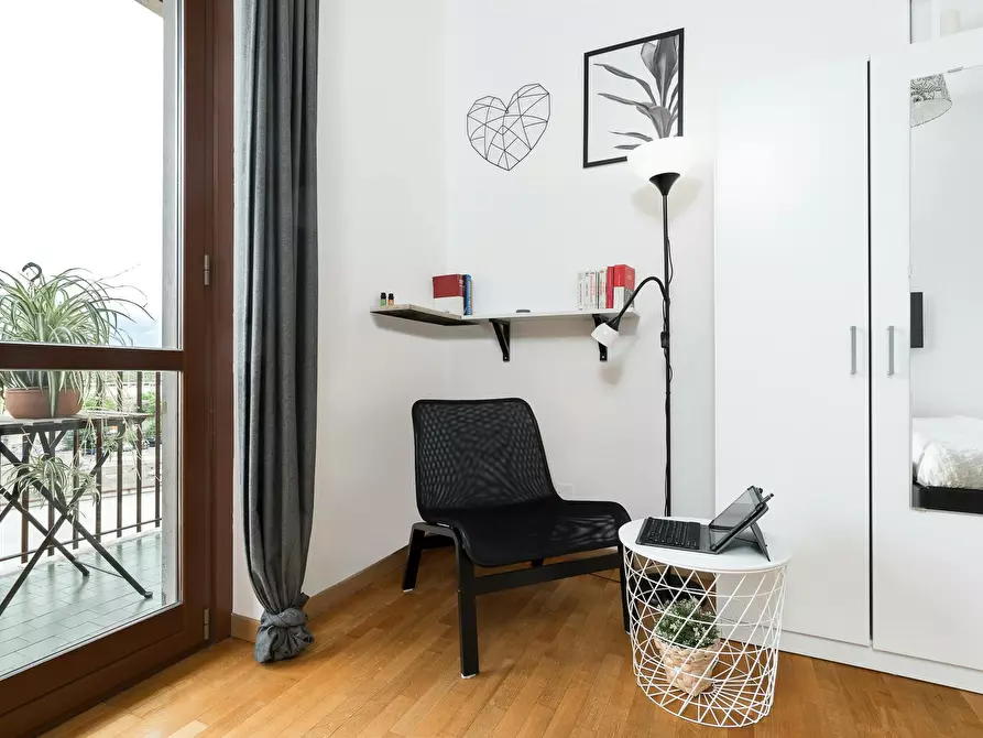 Immagine 4 di Camera in affitto  in Via Carlo Valvassori Peroni a Milano