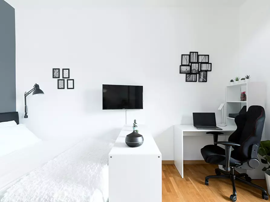 Immagine 10 di Camera in affitto  in Via Carlo Valvassori Peroni a Milano