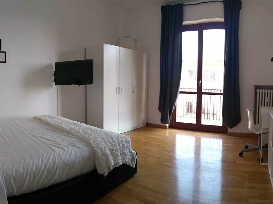 Immagine 5 di Camera in affitto  in Via Carlo Valvassori Peroni a Milano