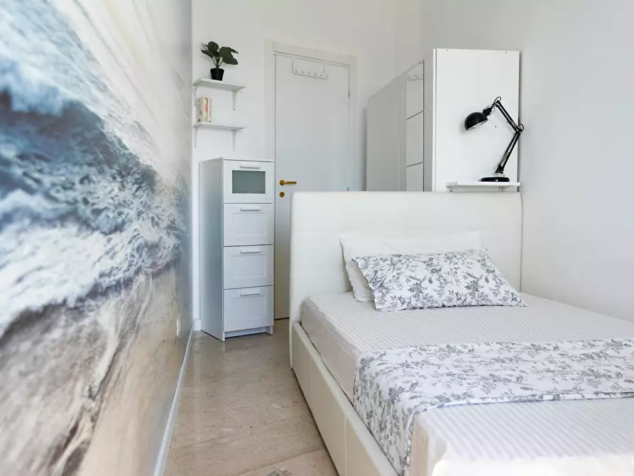 Immagine 2 di Camera in affitto  in Via Vettabbia a Milano