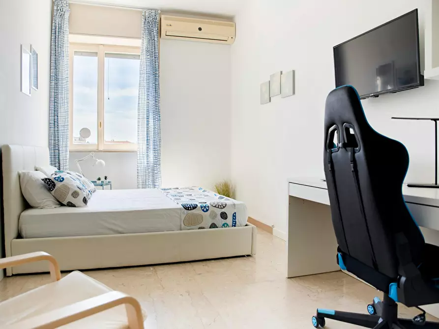 Immagine 2 di Camera in affitto  in Via Vettabbia a Milano