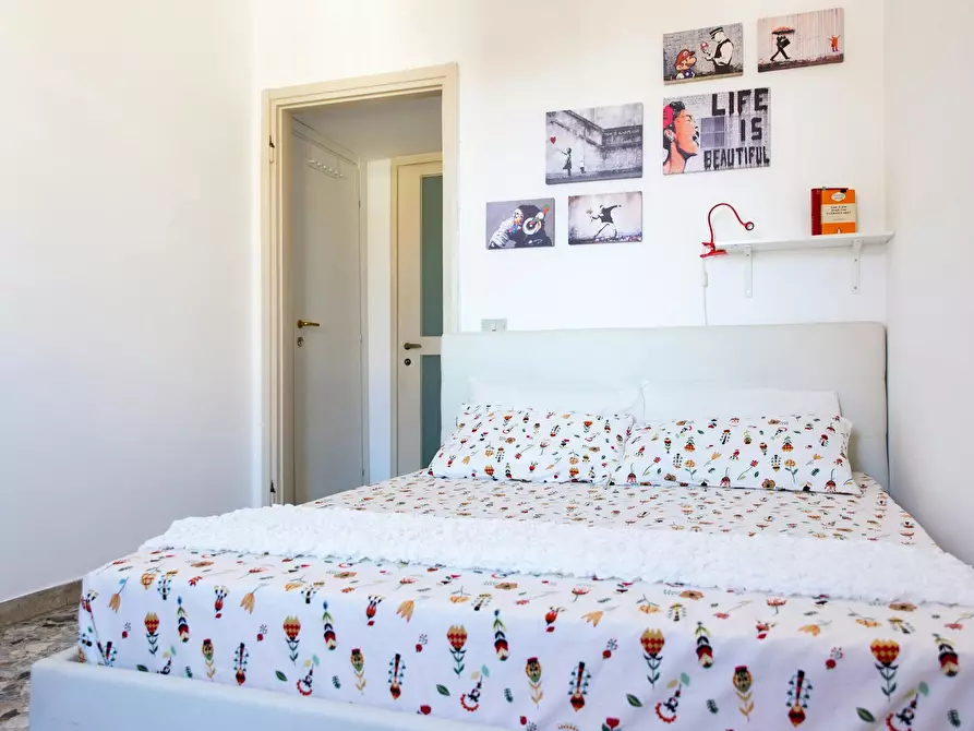 Immagine 3 di Camera in affitto  in Via Vettabbia a Milano