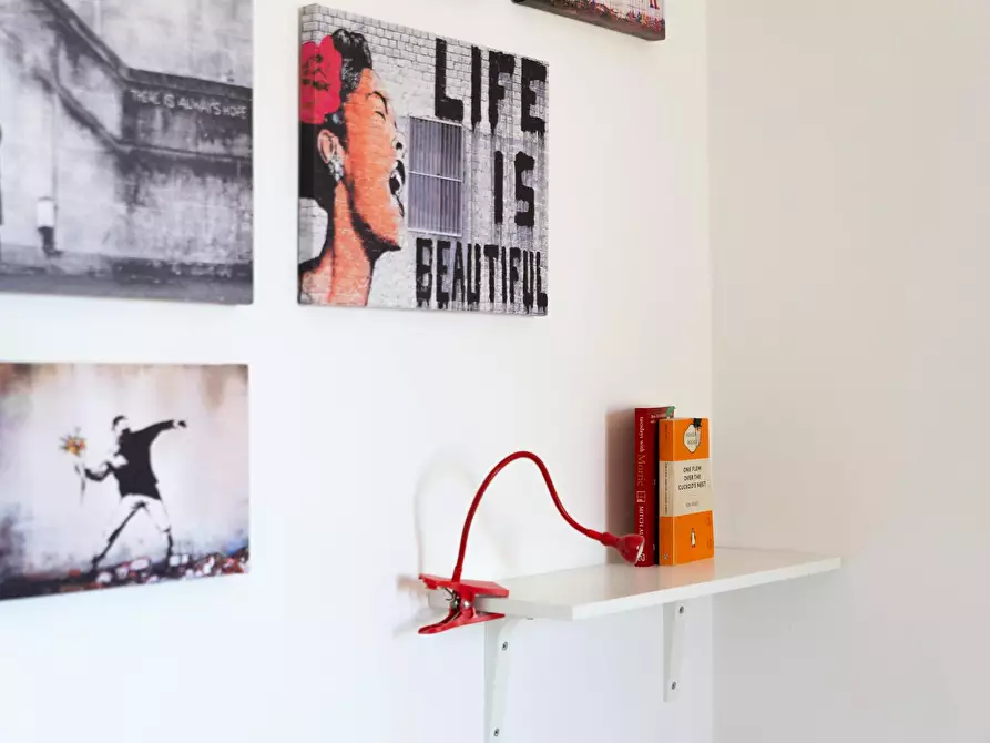 Immagine 6 di Camera in affitto  in Via Vettabbia a Milano