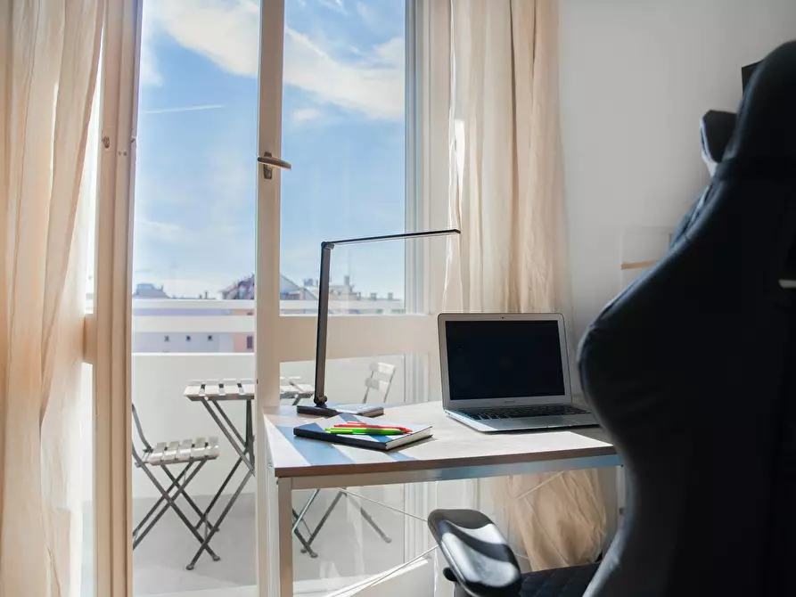 Immagine 4 di Camera in affitto  in Via Vettabbia a Milano