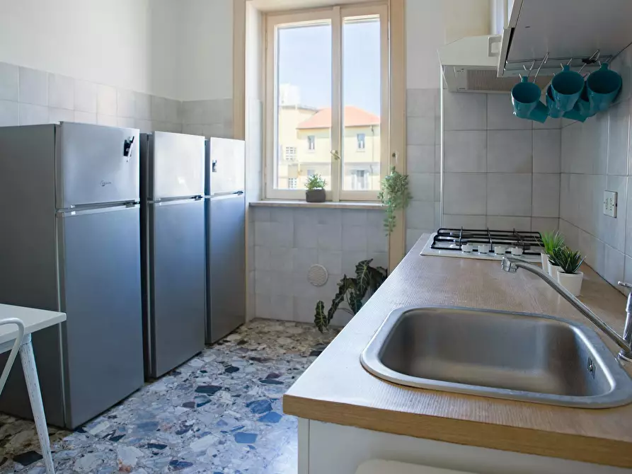 Immagine 10 di Camera in affitto  in Via Vettabbia a Milano