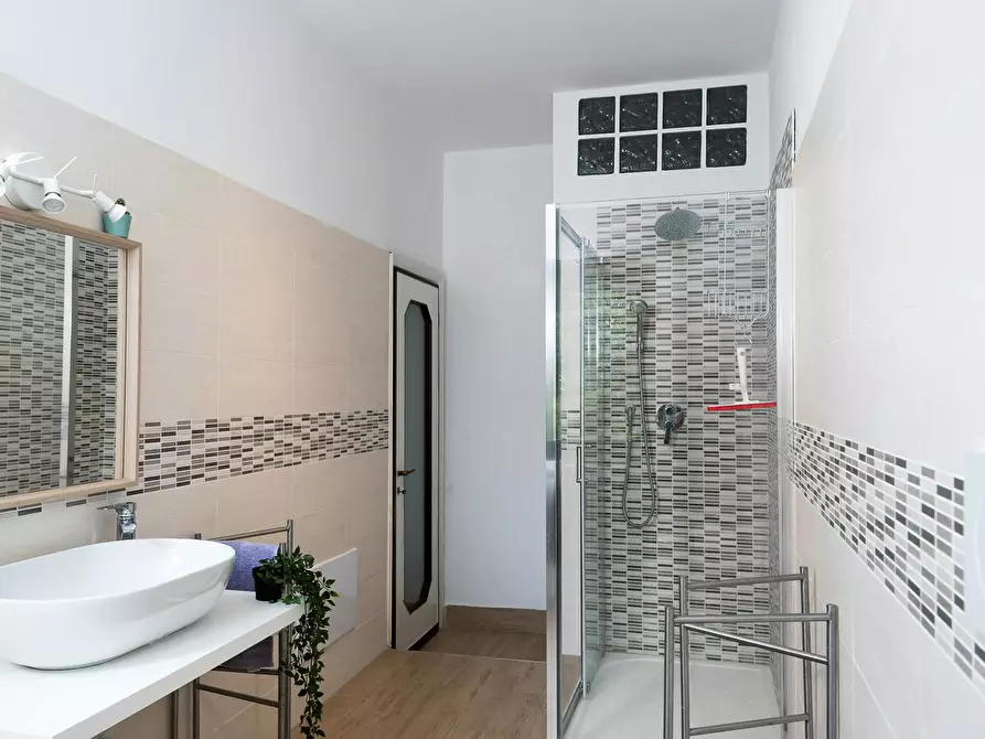 Immagine 10 di Camera in affitto  in Via Carlo Valvassori Peroni a Milano