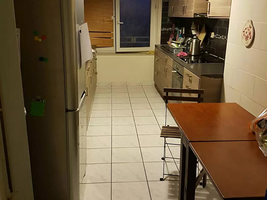 Immagine 3 di Camera in affitto  in Boulevard Belgica a Molenbeek-Saint-Jean