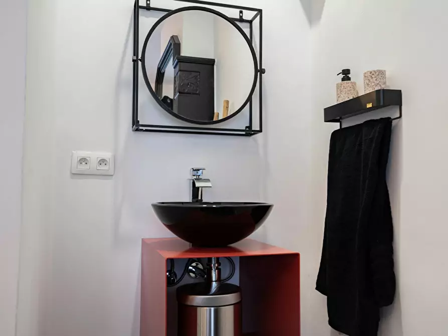Immagine 3 di Camera in affitto  in Rue Huart Chapel a Charleroi