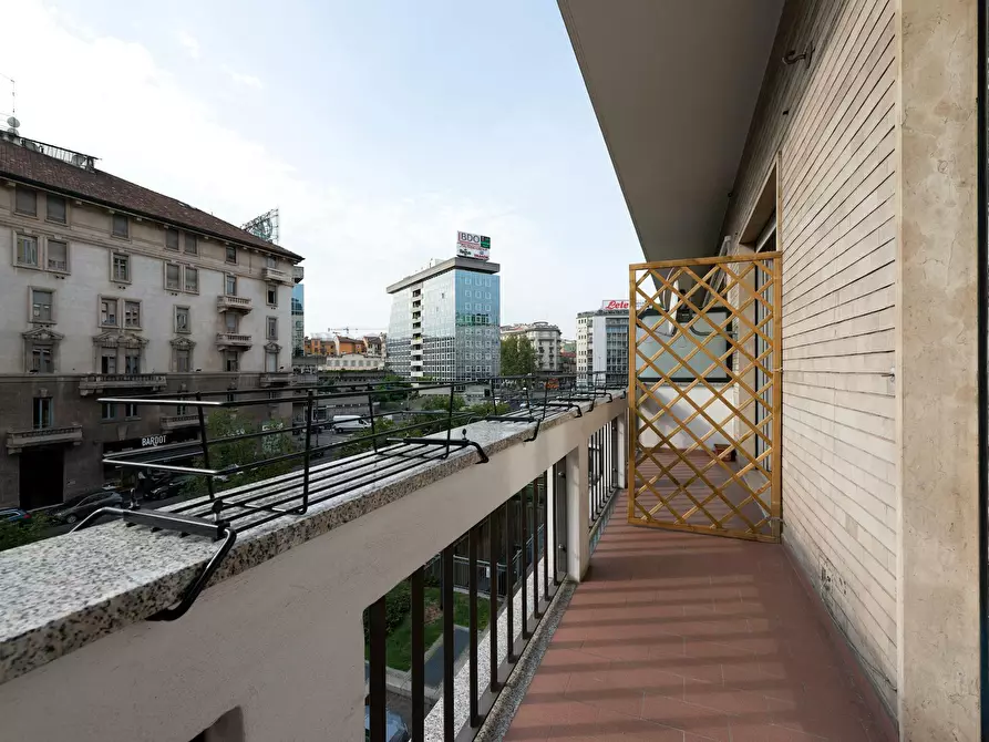 Immagine 5 di Camera in affitto  in Via Andrea Costa a Milano