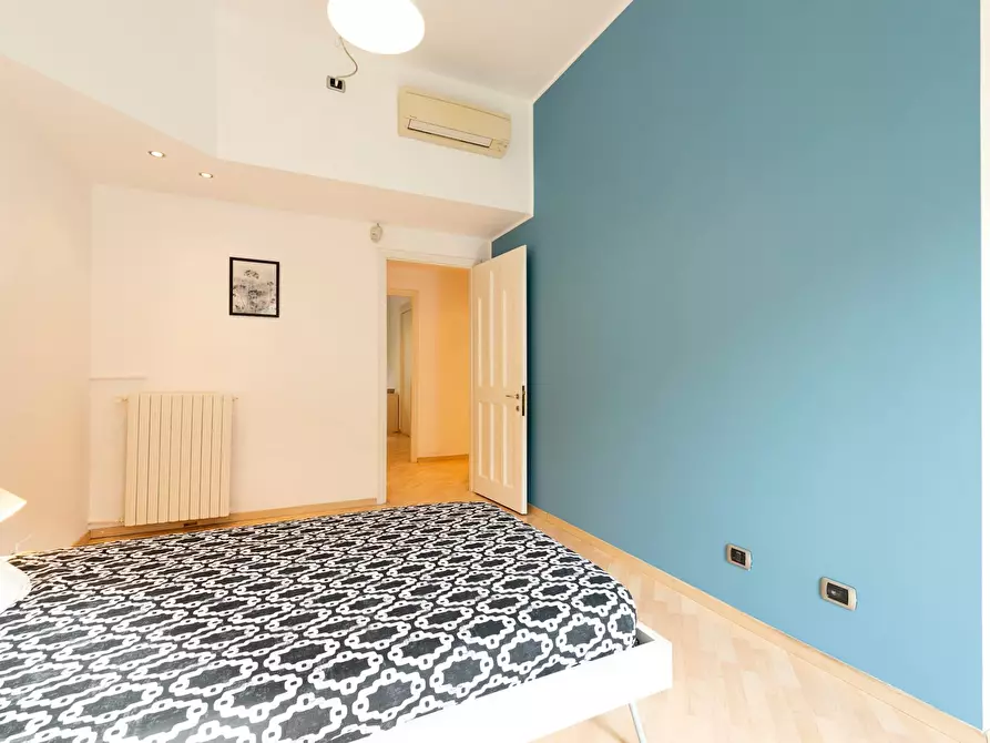 Immagine 3 di Camera in affitto  in Via Andrea Costa a Milano
