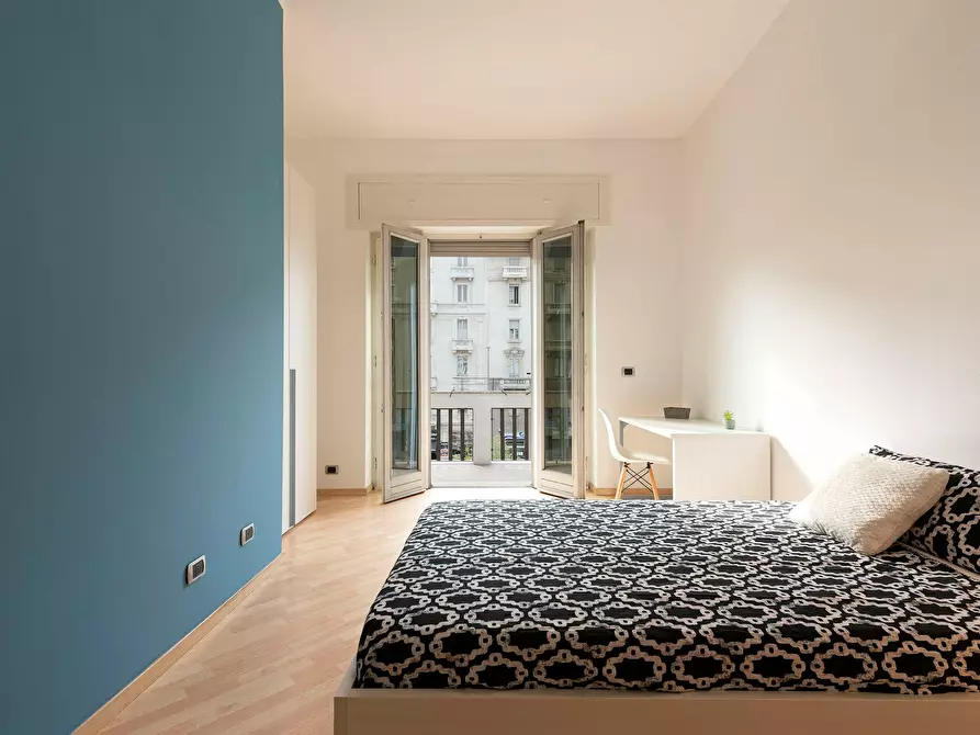 Immagine 2 di Camera in affitto  in Via Andrea Costa a Milano