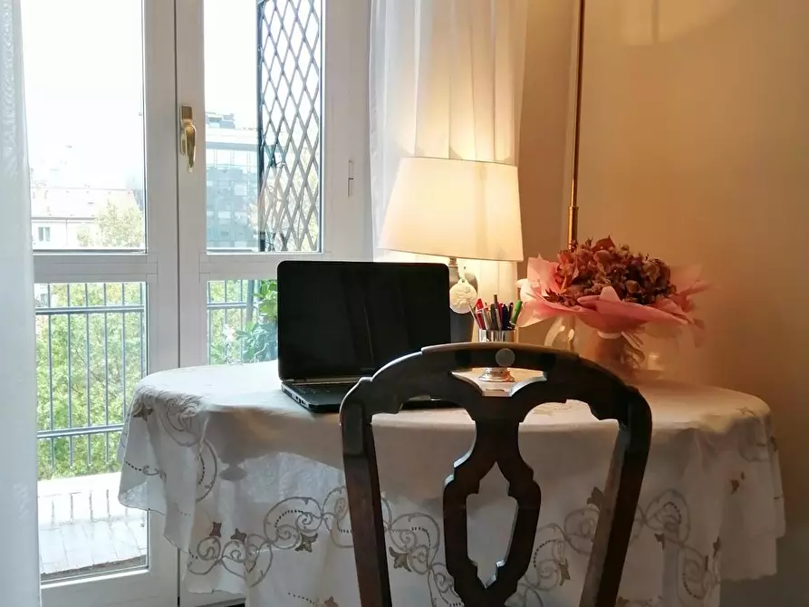 Immagine 5 di Appartamento in affitto  in Corso Sempione a Milano