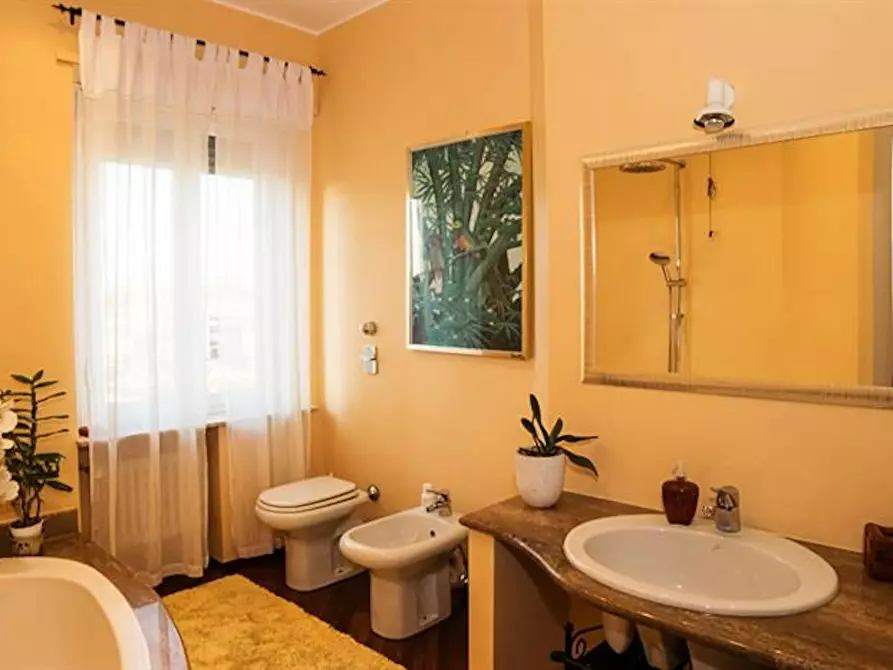 Immagine 4 di Appartamento in affitto  in Corso Sempione a Milano