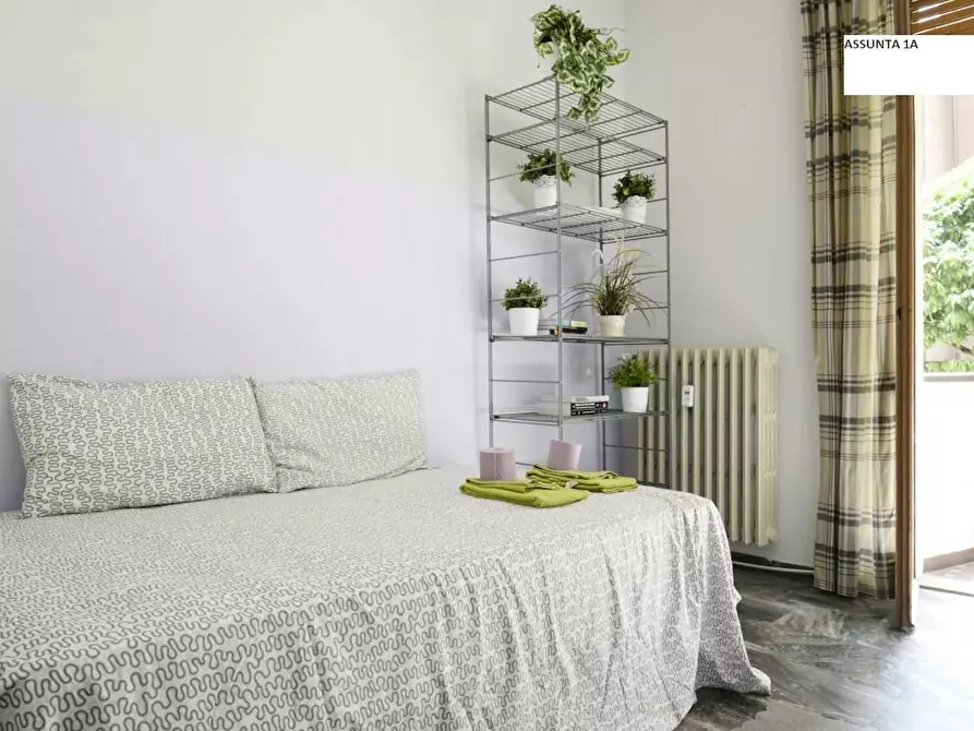 Immagine 8 di Camera in affitto  in Via dell'Assunta a Milano