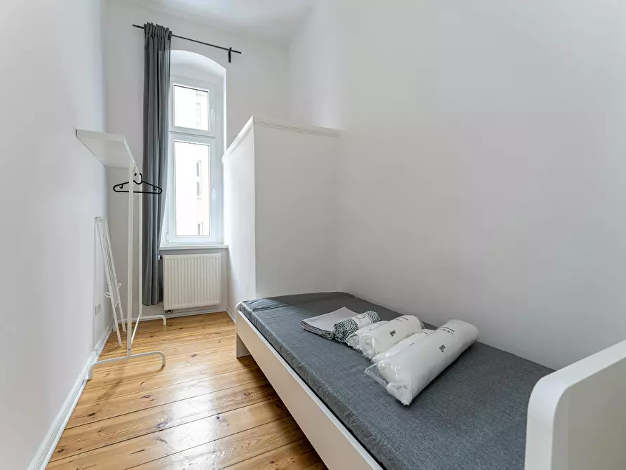 Immagine 1 di Camera in affitto  in Hermannstraße a Berlin