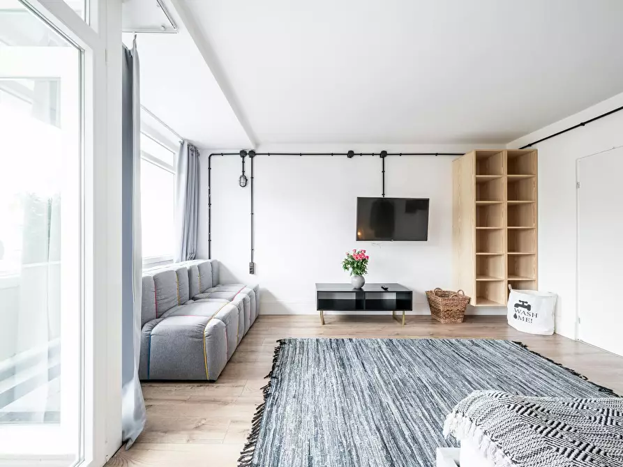 Immagine 3 di Appartamento in affitto  in Leibnizstraße a Berlin