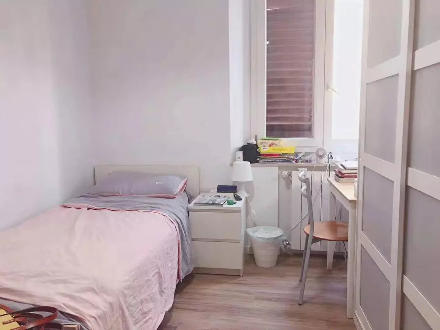 Immagine 1 di Camera in affitto  in Via Alfredo Catalani a Firenze