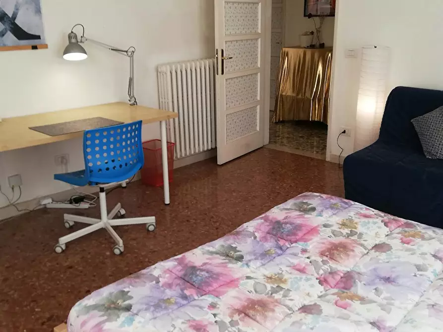 Immagine 9 di Camera in affitto  in Via del Campuccio a Firenze