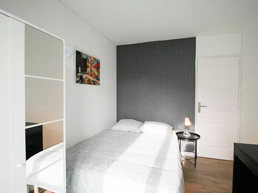 Immagine 2 di Camera in affitto  in Rue Mozart a Clichy