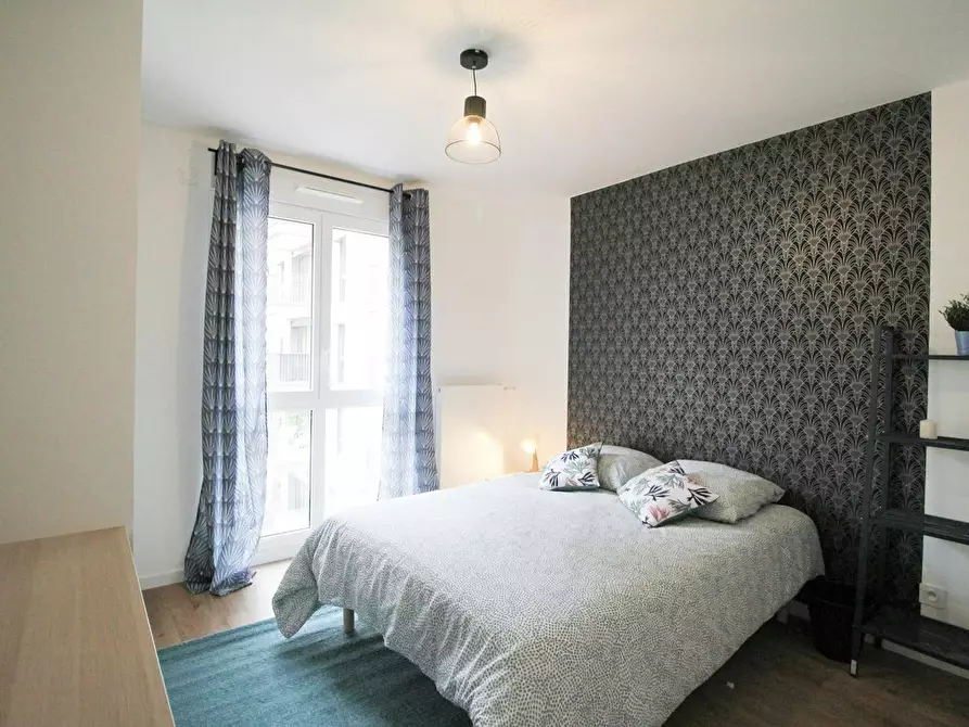 Immagine 1 di Camera in affitto  in Rue Mozart a Clichy