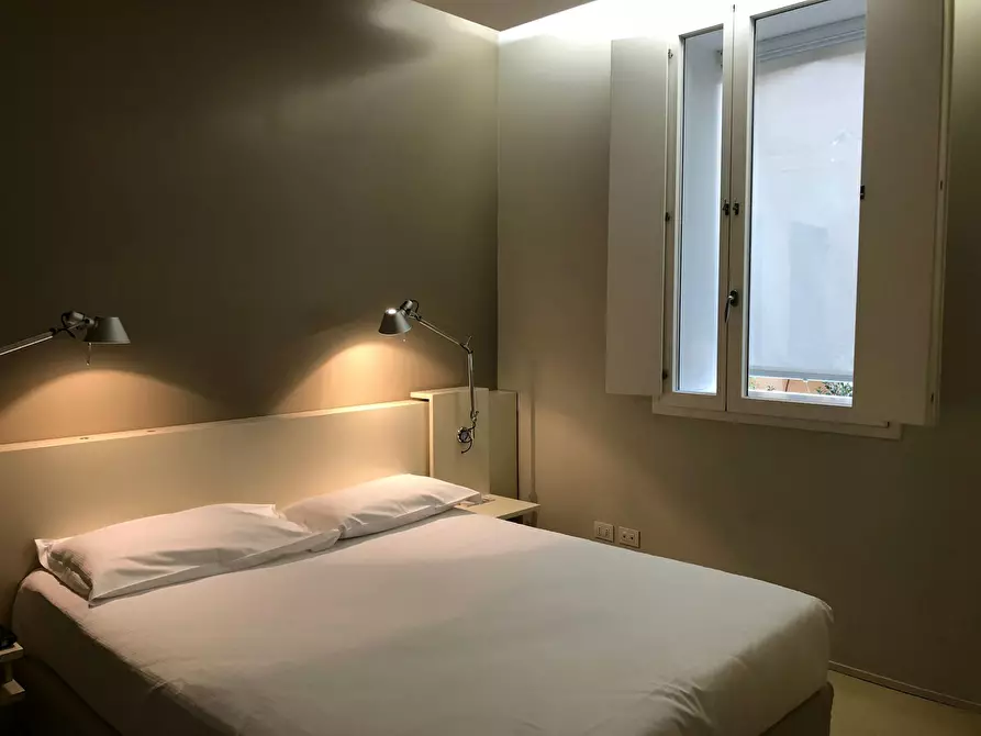 Immagine 6 di Appartamento in affitto  in Via Mascarella a Bologna