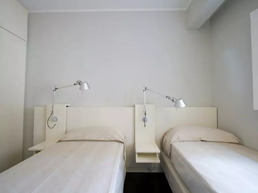 Immagine 9 di Appartamento in affitto  in Via Mascarella a Bologna