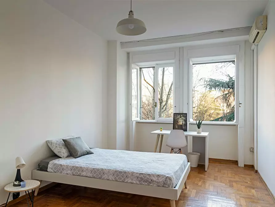 Immagine 1 di Appartamento in affitto  in Viale Carlo Troya a Milano