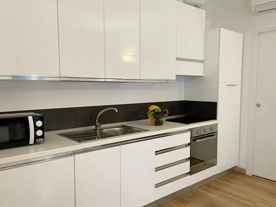 Immagine 8 di Appartamento in affitto  in Via Giuseppe Candiani a Milano