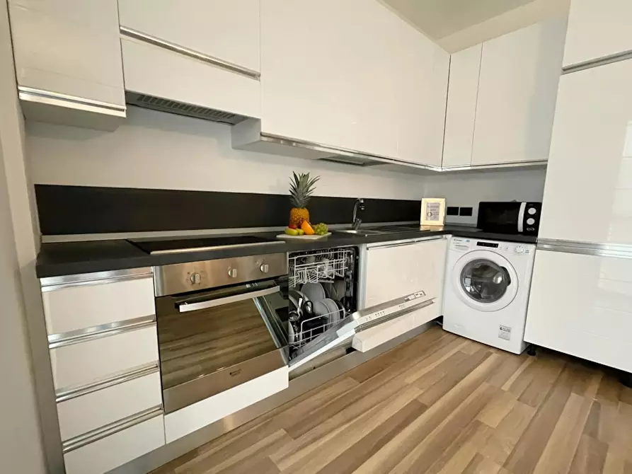 Immagine 8 di Appartamento in affitto  in Via Giuseppe Candiani a Milano