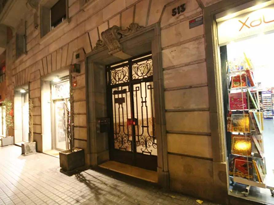 Immagine 10 di Camera in affitto  in Carrer de Muntaner a Barcelona