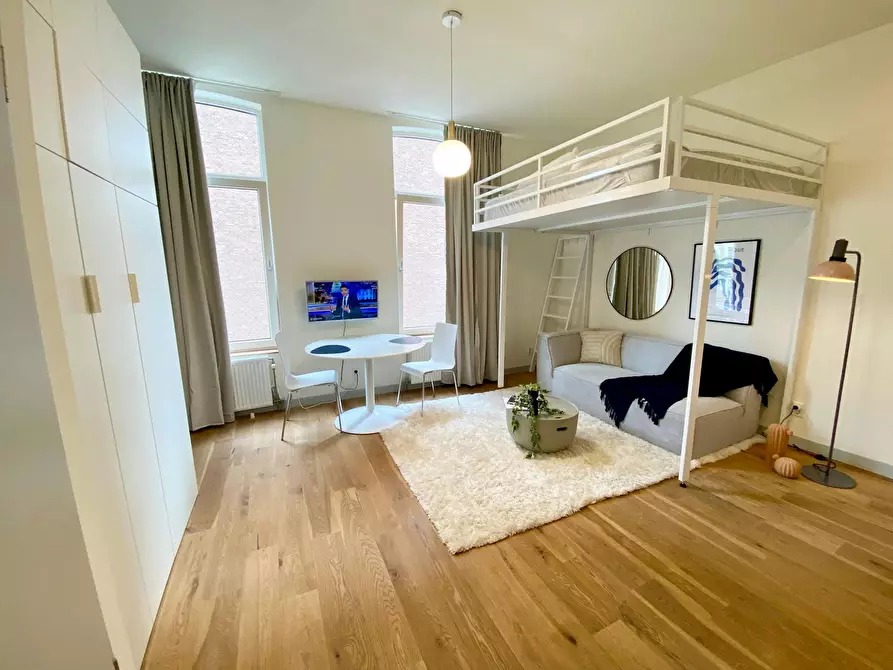 Immagine 5 di Appartamento in affitto  in Witte de withstraat a Rotterdam
