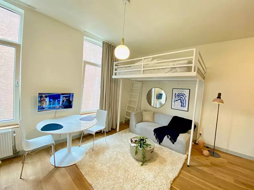 Immagine 9 di Appartamento in affitto  in Witte de withstraat a Rotterdam