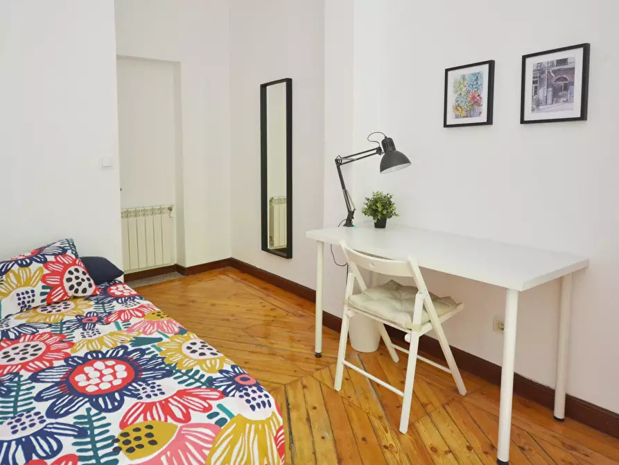 Immagine 3 di Camera in affitto  in Calle de Alberto Aguilera a Madrid