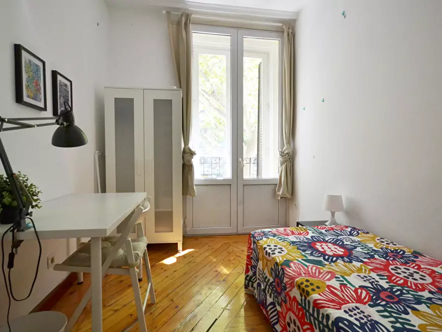 Immagine 7 di Camera in affitto  in Calle de Alberto Aguilera a Madrid