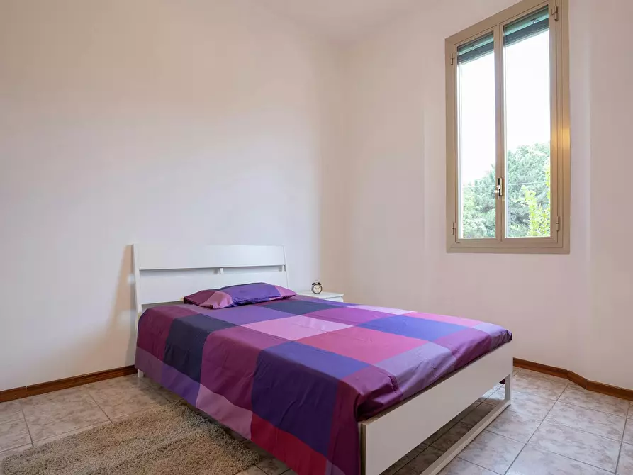 Immagine 5 di Camera in affitto  in Via Pompeo Vizzani a Bologna