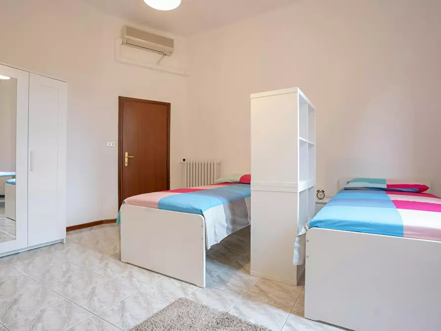 Immagine 7 di Camera condivisa in affitto  in Via Pompeo Vizzani a Bologna