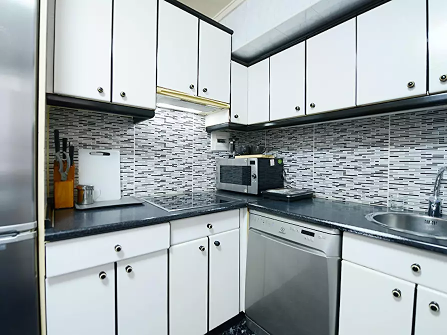 Immagine 9 di Camera in affitto  in Larrakoetxe Kalea a Bilbao