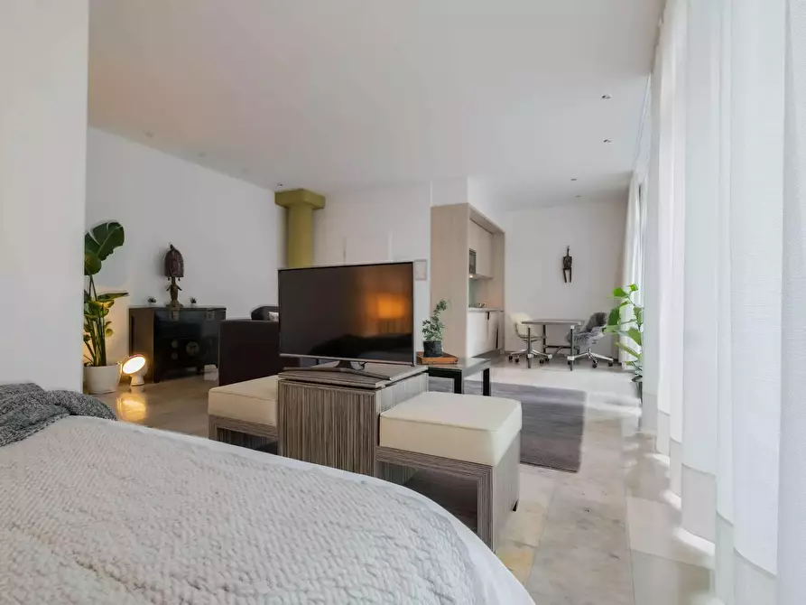 Immagine 4 di Appartamento in affitto  in Stephanienstraße a Düsseldorf