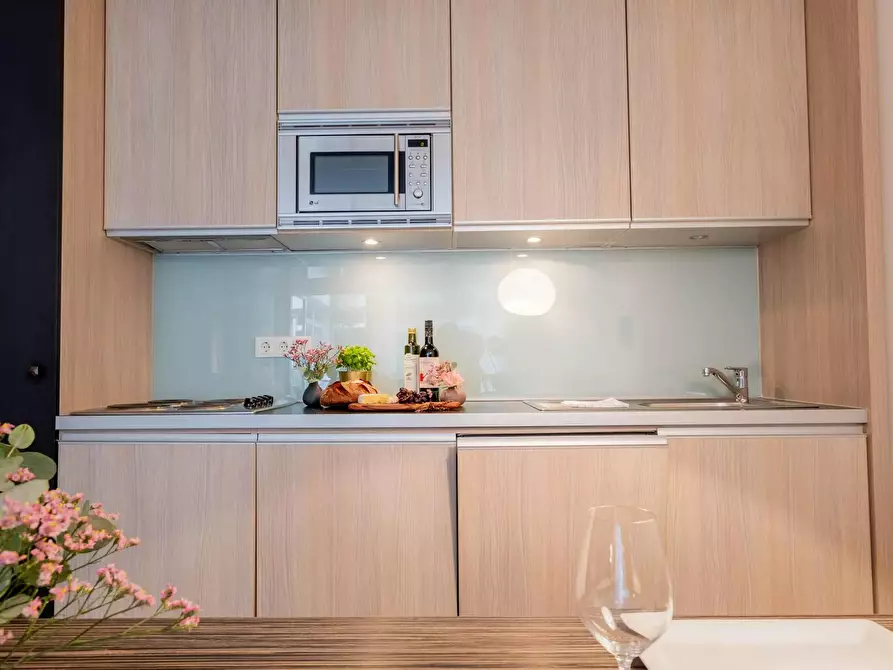 Immagine 10 di Appartamento in affitto  in Stephanienstraße a Düsseldorf