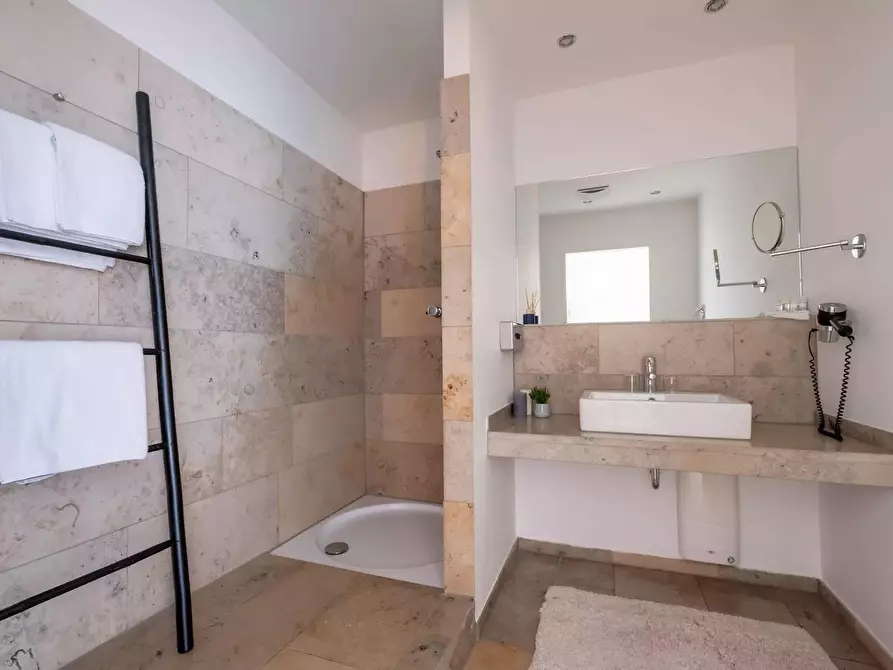 Immagine 9 di Appartamento in affitto  in Stephanienstraße a Düsseldorf