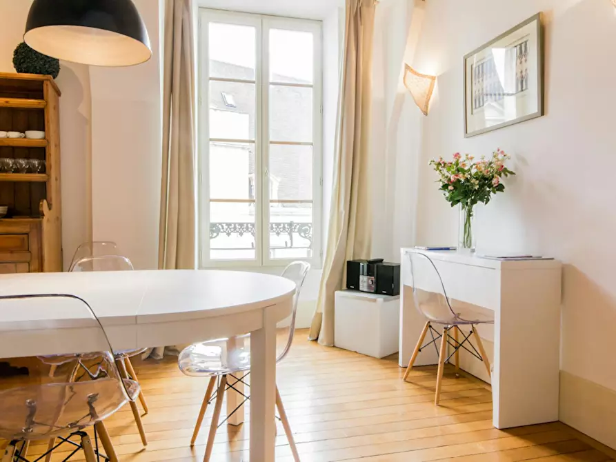 Immagine 5 di Appartamento in affitto  in Rue des Bons Enfants a Dijon