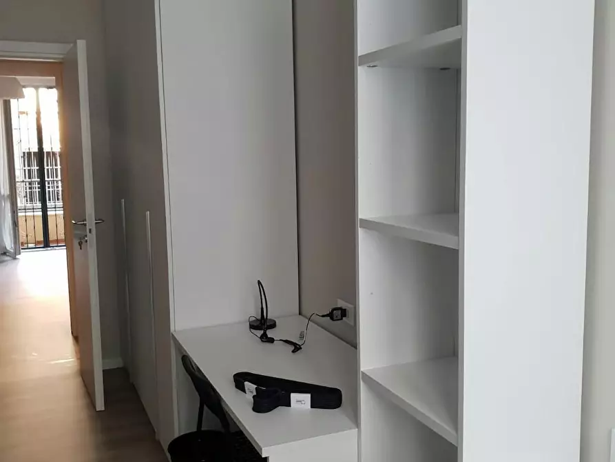 Immagine 5 di Camera condivisa in affitto  in Via Disciplini a Milano