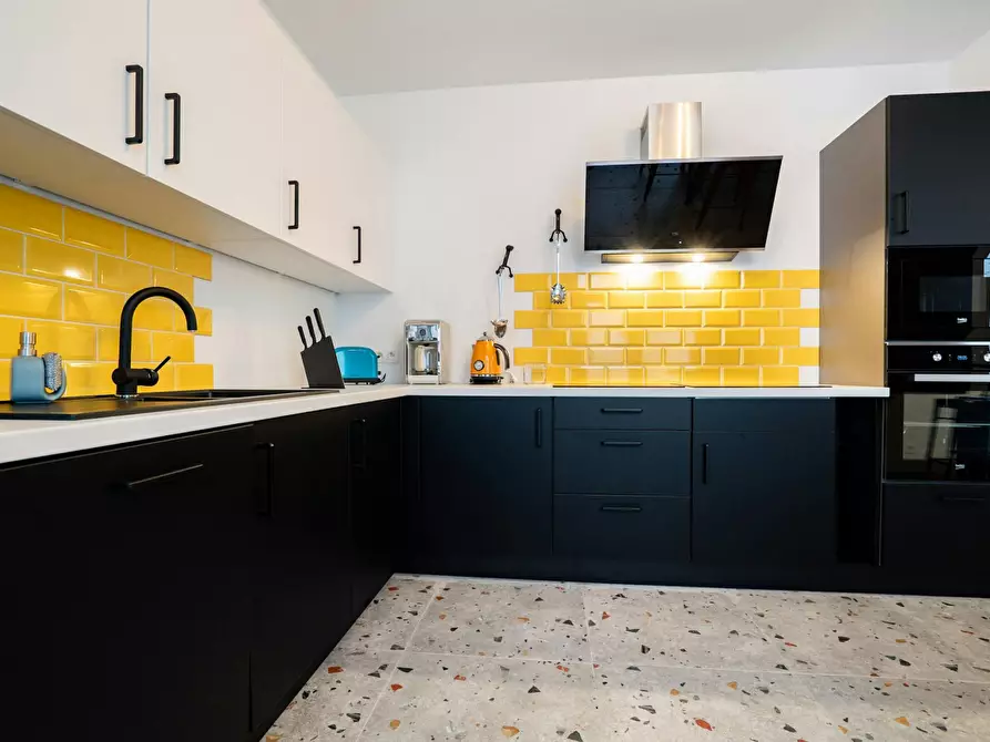 Immagine 6 di Camera in affitto  in Rue Willy Ernst a Charleroi