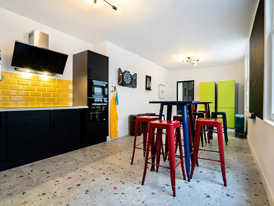 Immagine 5 di Camera in affitto  in Rue Willy Ernst a Charleroi