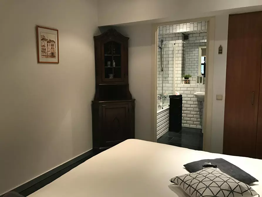 Immagine 4 di Appartamento in affitto  in Rue du Marché au Charbon a Bruxelles