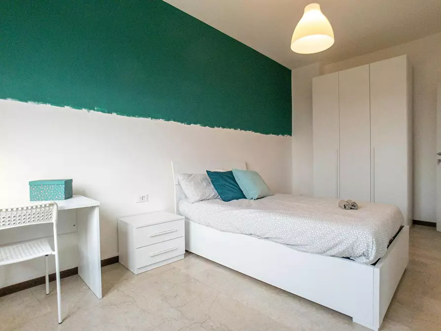 Immagine 2 di Camera in affitto  in Viale Monza a Milano